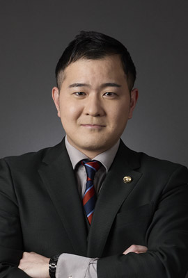 坂本涼介弁護士